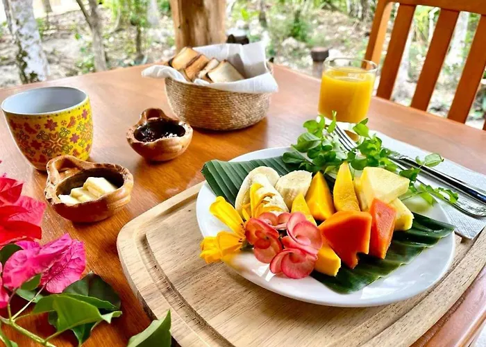 Glamping Bunga Lotus Tulum