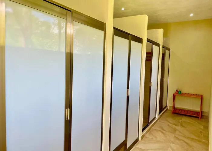 Glamping Bunga Lotus Camping Tulum