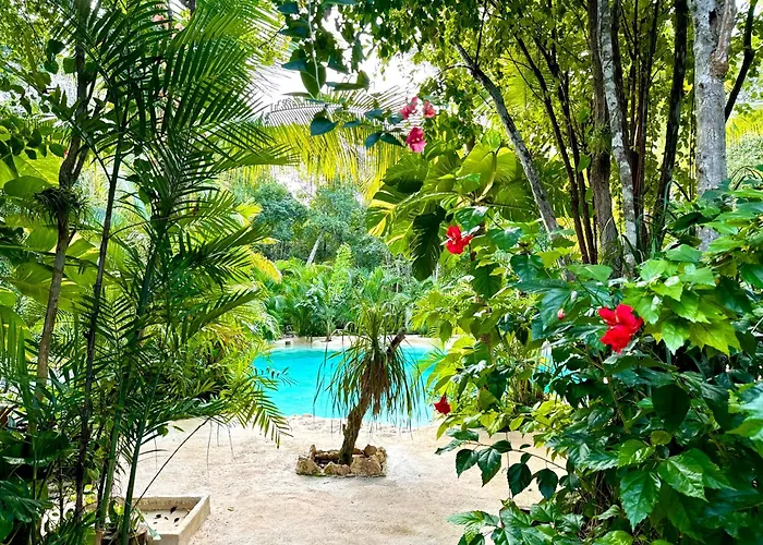 Camping Glamping Bunga Lotus Tulum